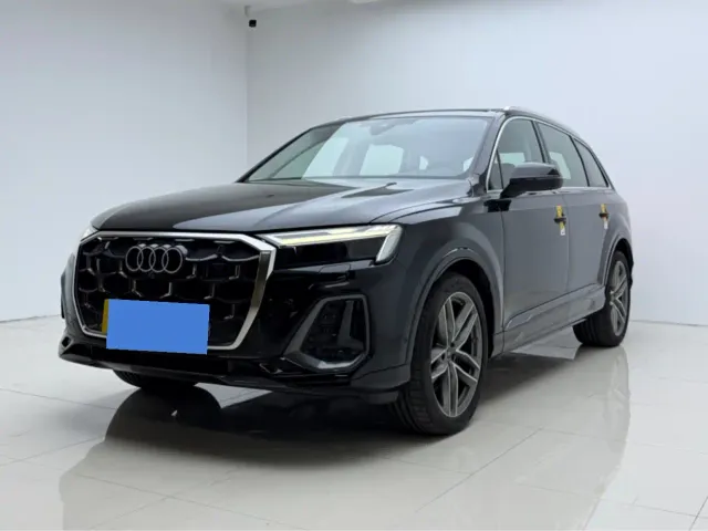 Фотография автомобиля — Audi Q7