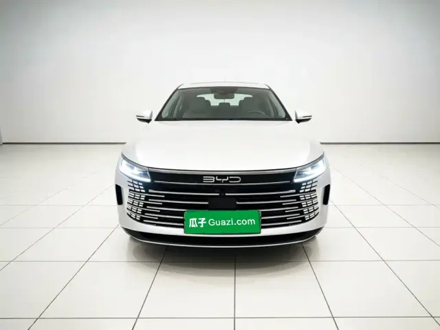 BYD Destroyer 05 2022 DM-i 55KM Premium — Фото автомобиля 2