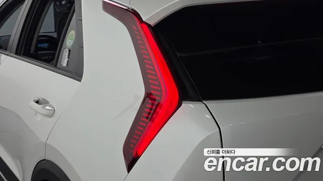 Kia Niro New — Фото автомобиля 8