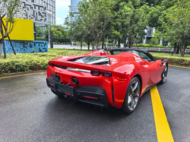 Ferrari SF90 — Фото автомобиля 14
