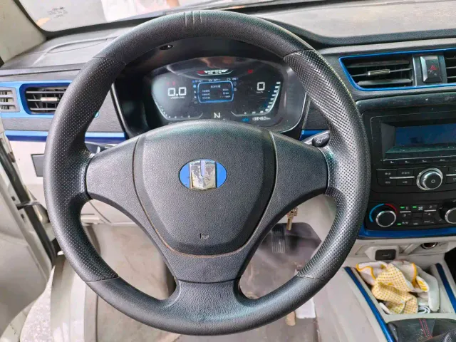 Yuan Cheng Yuan Cheng E5 2022 E5L Pure Electric Van Guoxuan 39.9kWh — Фото автомобиля 12