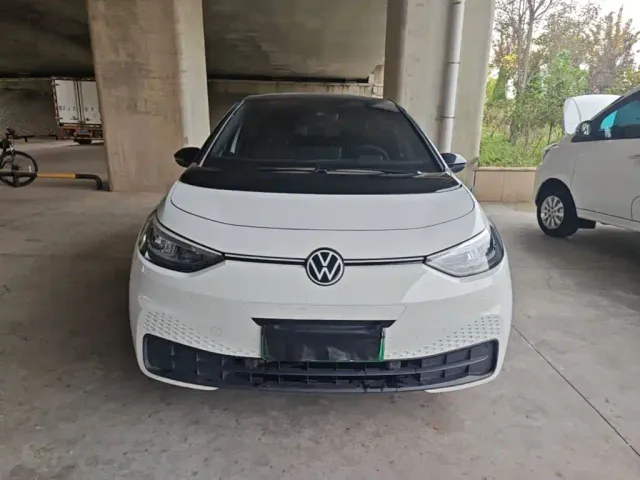 Volkswagen ID.3 — Фото автомобиля 2