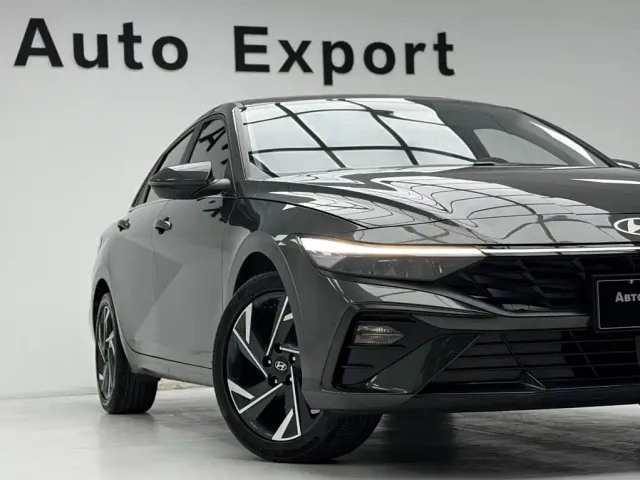 Hyundai Elantra — Фото автомобиля 4