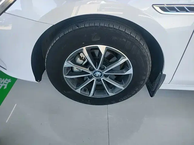 BYD Qin PLUS — Фото автомобиля 22