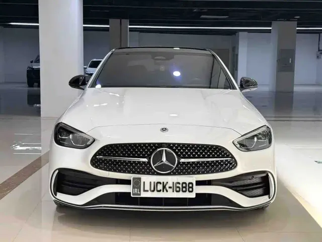 Mercedes-Benz C-Class — Фото автомобиля 2
