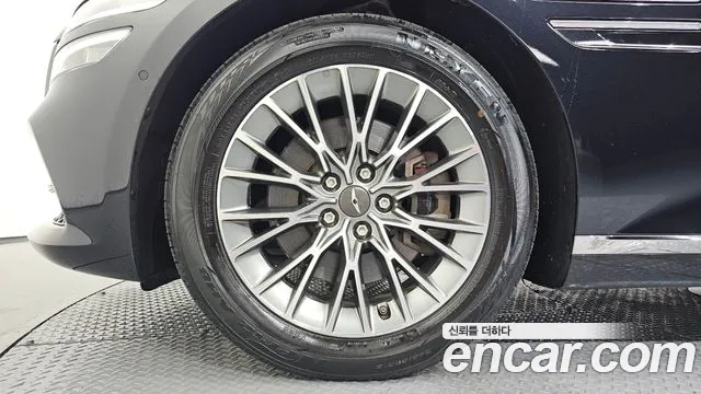 Genesis G80 RG3 — Фото автомобиля 5