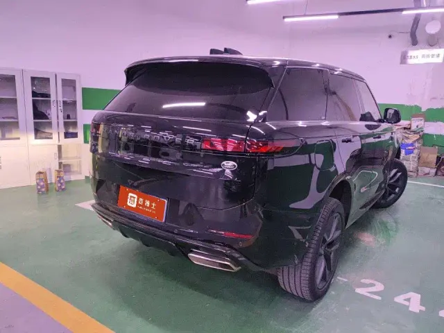 Land Rover Range Rover Sport — Фото автомобиля 2