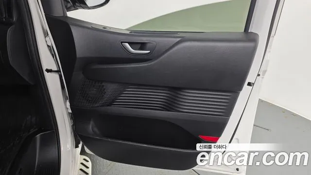 Hyundai Staria — Фото автомобиля 14