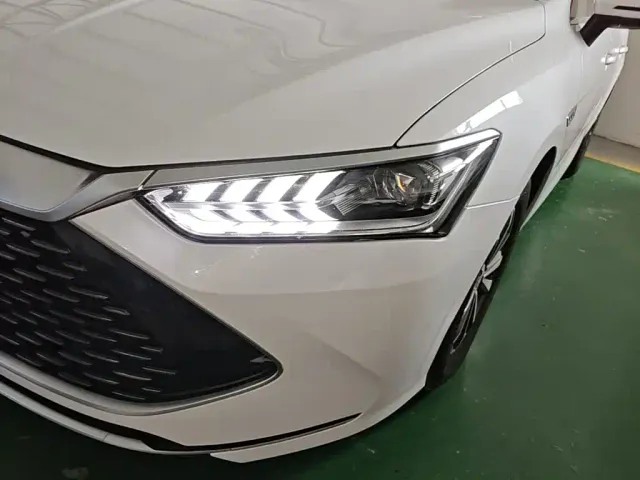 BYD Qin PLUS — Фото автомобиля 23