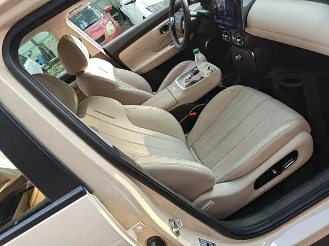 GAC Aion UT — Фото автомобиля 24