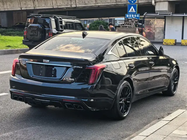 Cadillac CT5 — Фото автомобиля 6