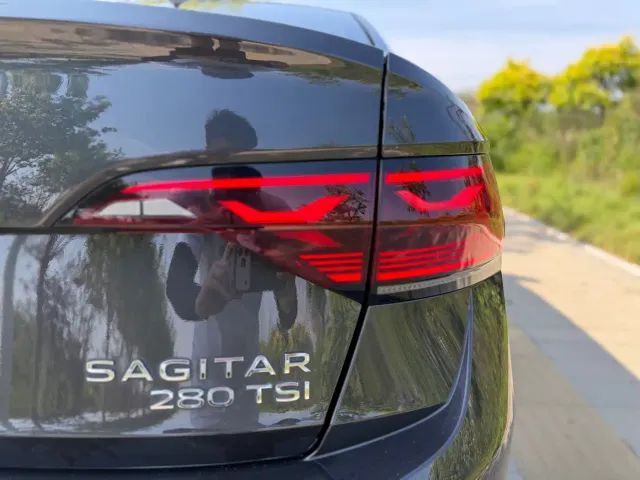 Volkswagen Sagitar — Фото автомобиля 18