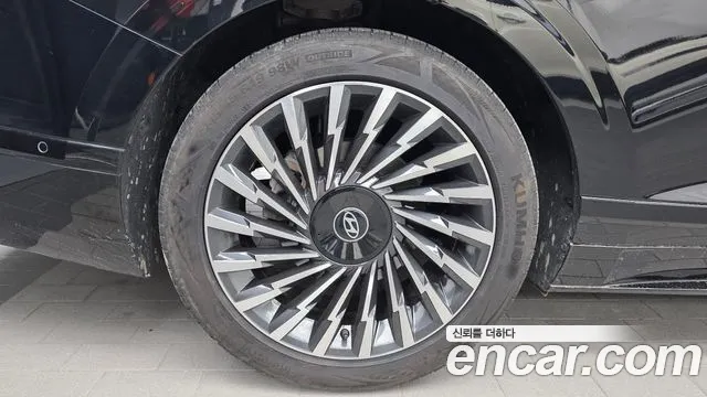 Hyundai Grandeur GN7 — Фото автомобиля 5