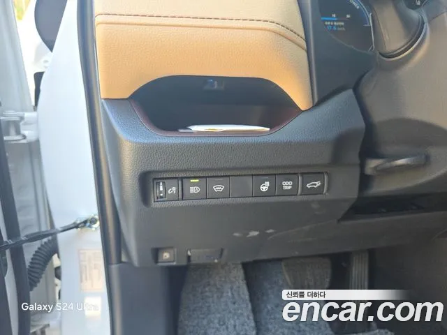 Toyota RAV4 Generation 5 — Фото автомобиля 13