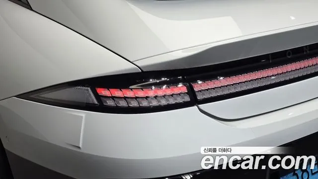 Hyundai Ioniq 6 — Фото автомобиля 8