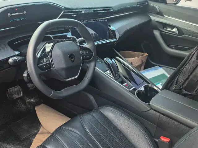 Peugeot 508 — Фото автомобиля 8