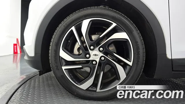 Chevrolet Bolt EV — Фото автомобиля 5