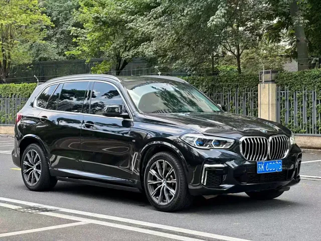 BMW X5 — Фото автомобиля 2