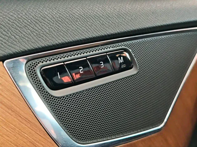 Volvo XC90 — Фото автомобиля 11