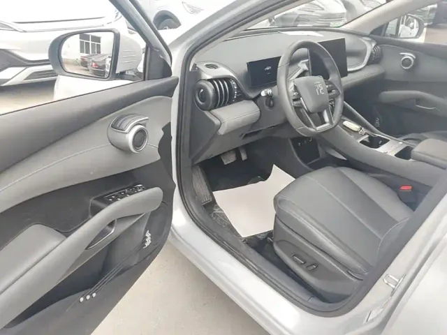 BYD Yuan PLUS — Фото автомобиля 15