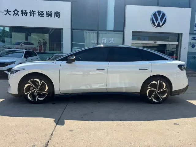 Volkswagen ID.7 Vizzion — Фото автомобиля 2