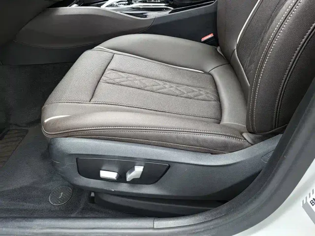 BMW 5 Series — Фото автомобиля 20