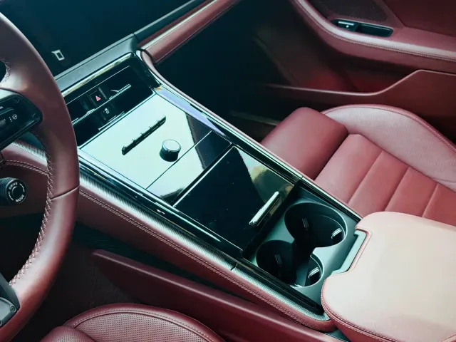 Porsche Panamera — Фото автомобиля 15