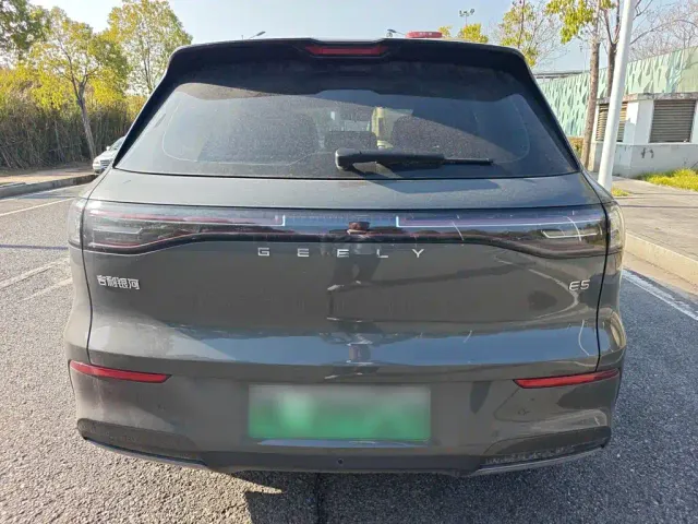 Geely Galaxy E5 — Фото автомобиля 3