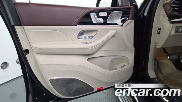 Mercedes-Benz GLS-Class — Фото автомобиля 19