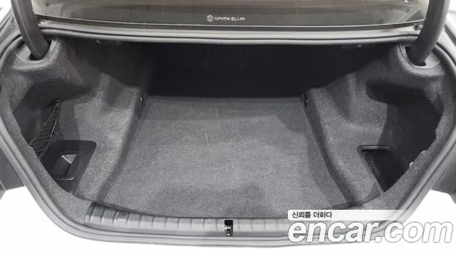 BMW 5 Series G30 — Фото автомобиля 20