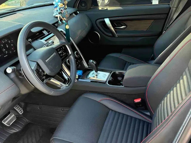 Land Rover Discovery Sport — Фото автомобиля 3