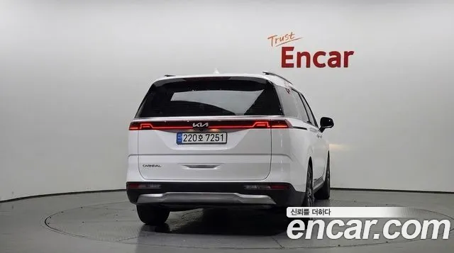 Kia Canival Carnival 4 поколение Дизель 9 мест Noblesse — Фото автомобиля 4