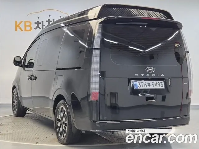 Hyundai Staria — Фото автомобиля 3