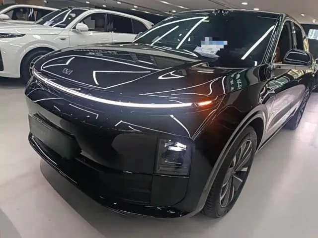 Фотография автомобиля — Li Auto L6