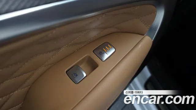 Genesis G70 — Фото автомобиля 27
