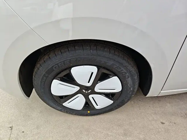 Wuling Hongguang Mini EV — Фото автомобиля 22