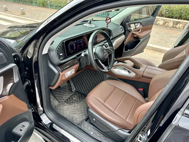 Mercedes-Benz GLE-Class — Фото автомобиля 5