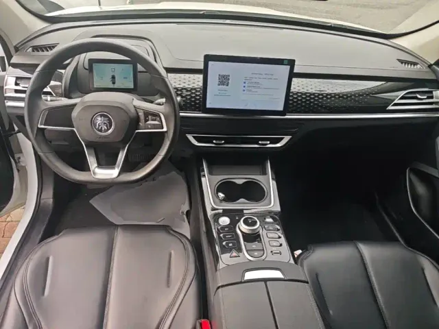 BYD Qin PLUS — Фото автомобиля 9