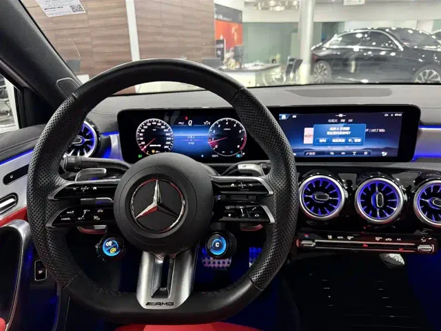 Mercedes-Benz A-Class AMG — Фото автомобиля 11