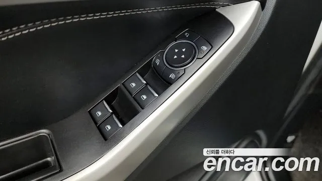 Ford Explorer — Фото автомобиля 26