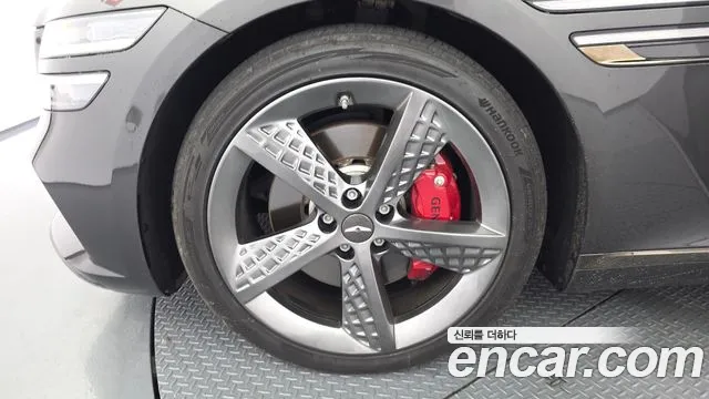 Genesis G80 Бензин 3.5 турбо AWD — Фото автомобиля 4