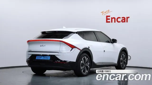 Kia EV6 — Фото автомобиля 2