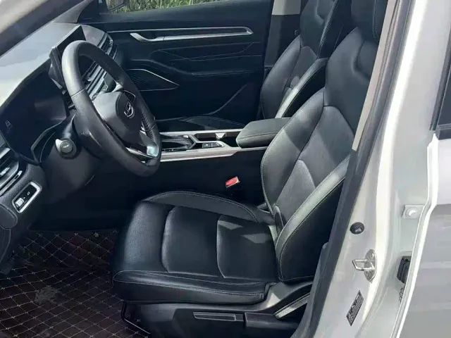 Geely Emgrand — Фото автомобиля 7