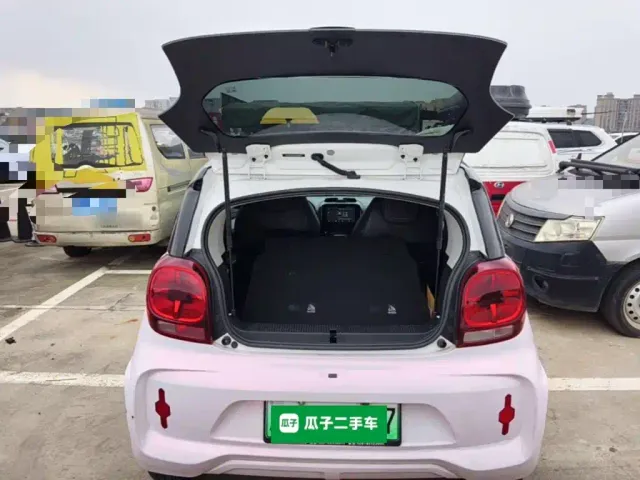 Roewe Clever — Фото автомобиля 18