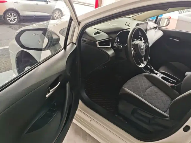 Toyota Corolla — Фото автомобиля 15