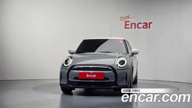 MINI Cooper — Фото автомобиля 3