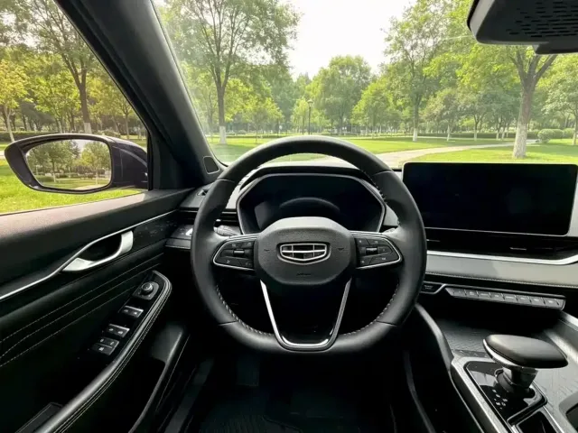 Geely Xingrui — Фото автомобиля 7
