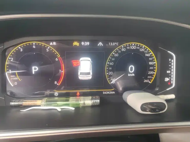 Volkswagen Tharu — Фото автомобиля 14