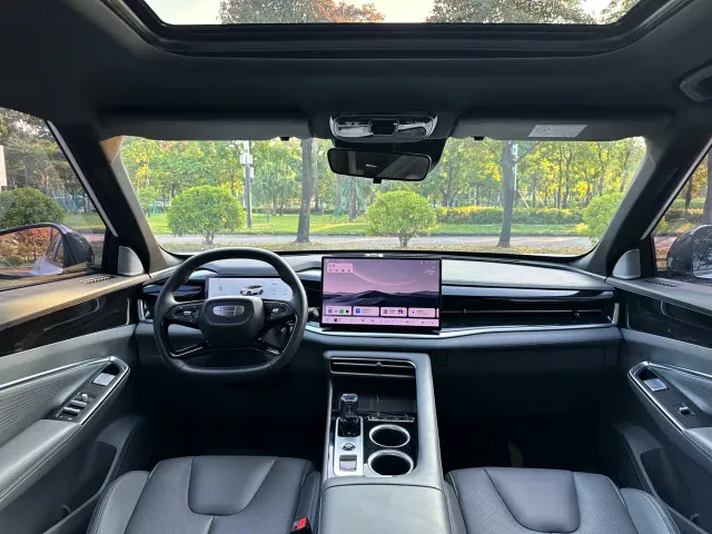 Geely Boyue — Фото автомобиля 15