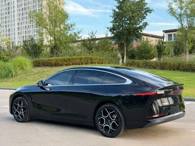 Changan Qiyuan A07 — Фото автомобиля 13